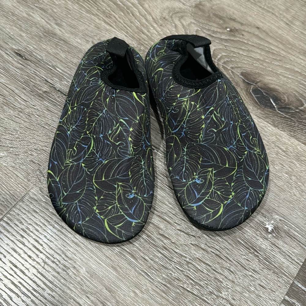 Kid summer water shoes